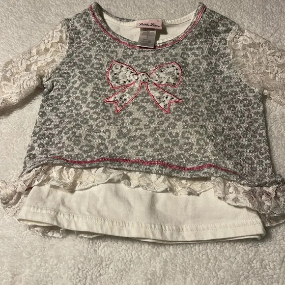 Girls top/shirt size 5 mix and match any 3/$7 and get them $4 each - Picture 3 of 12